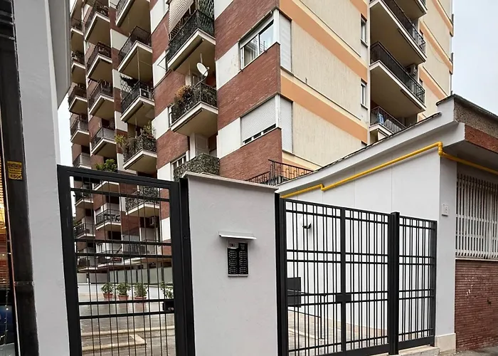 Tiburtina Flam Appartement *