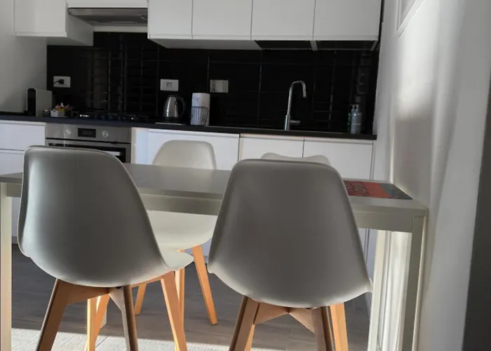Tiburtina Flam Appartement *